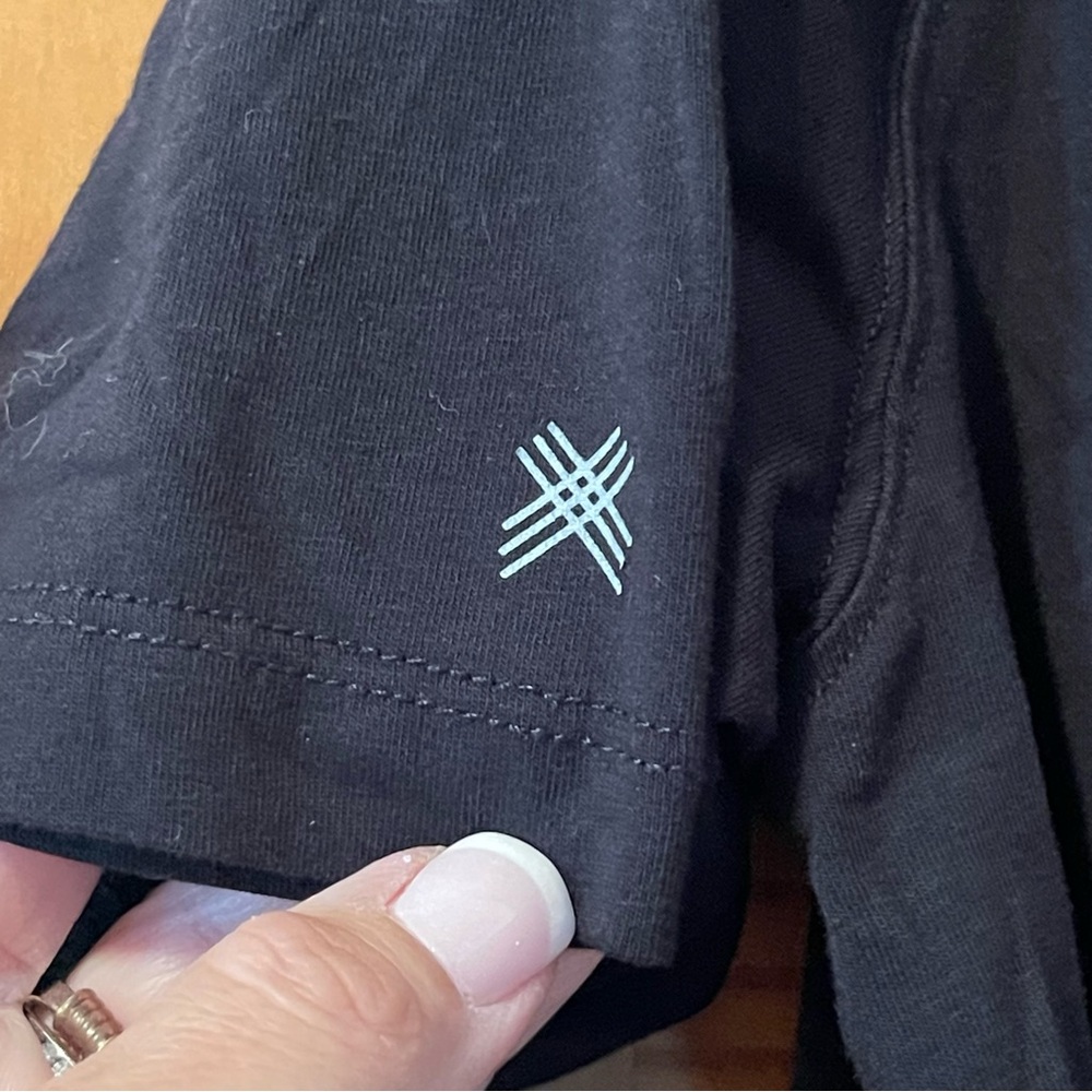 Kenneth Cole Black Short Sleeve Tee - Picture 7 of 7